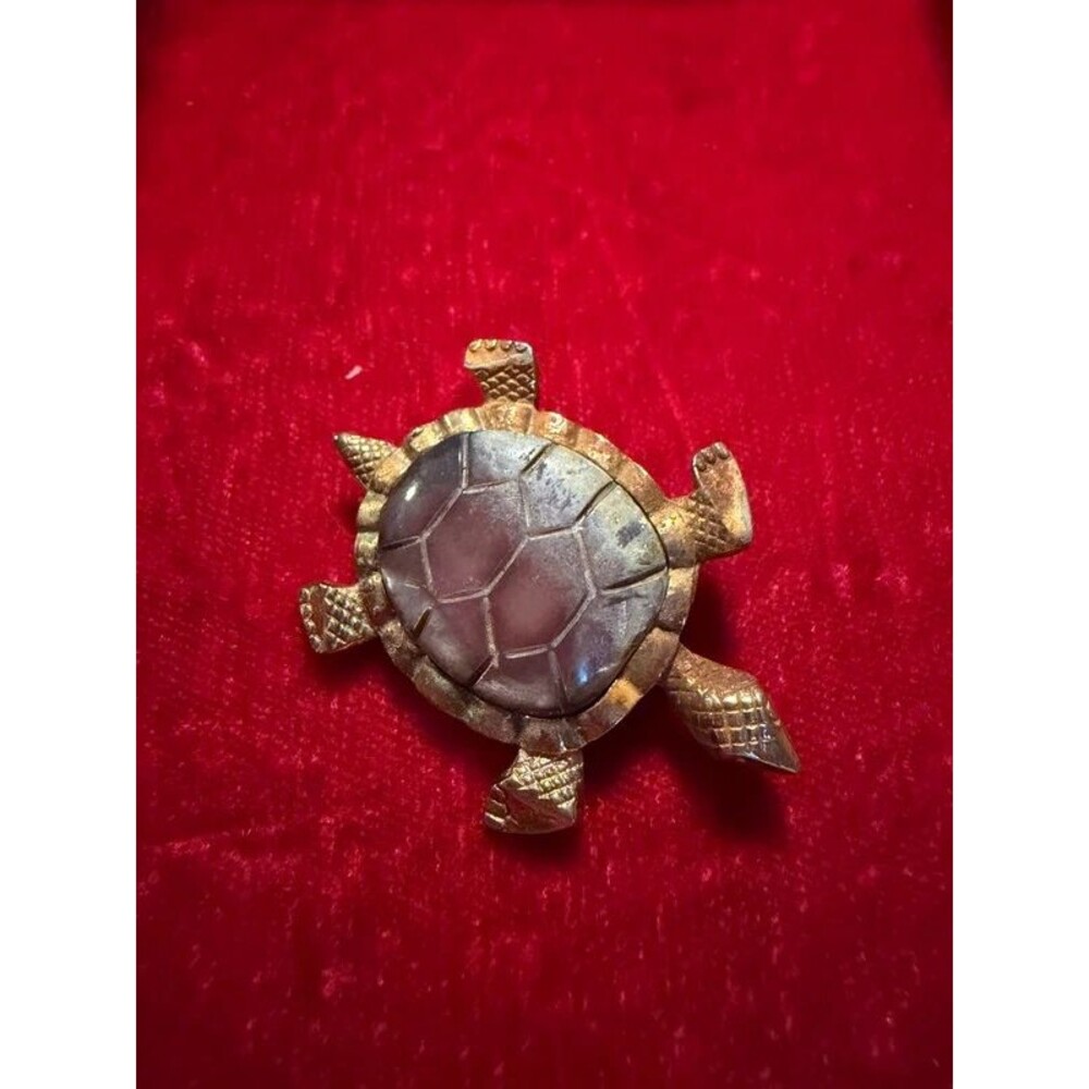 Vintage Gold Tone Carved Purple Faux Stone Turtle Brooch Pin